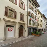 Atelier San Giacomo - Central Apartment